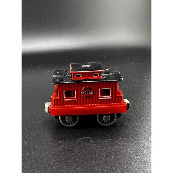 Thomas & Friends Take n Play Along 2002 Red Caboose Vtg Magnetic Diecast Train - Picture 12 of 14